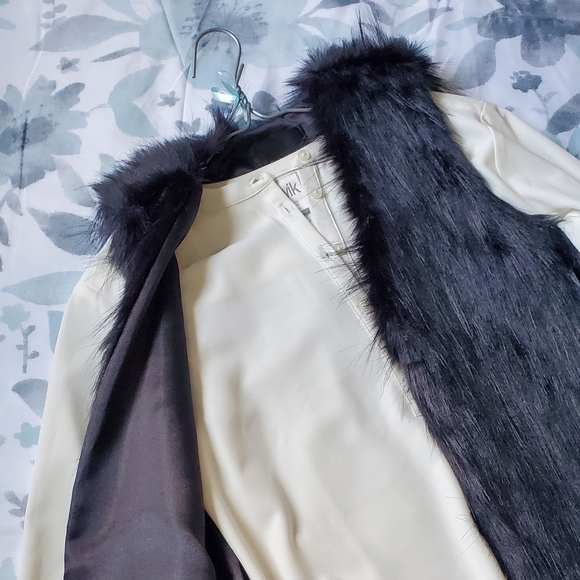 Shirt and faux fur gilet - Picture 2 of 3